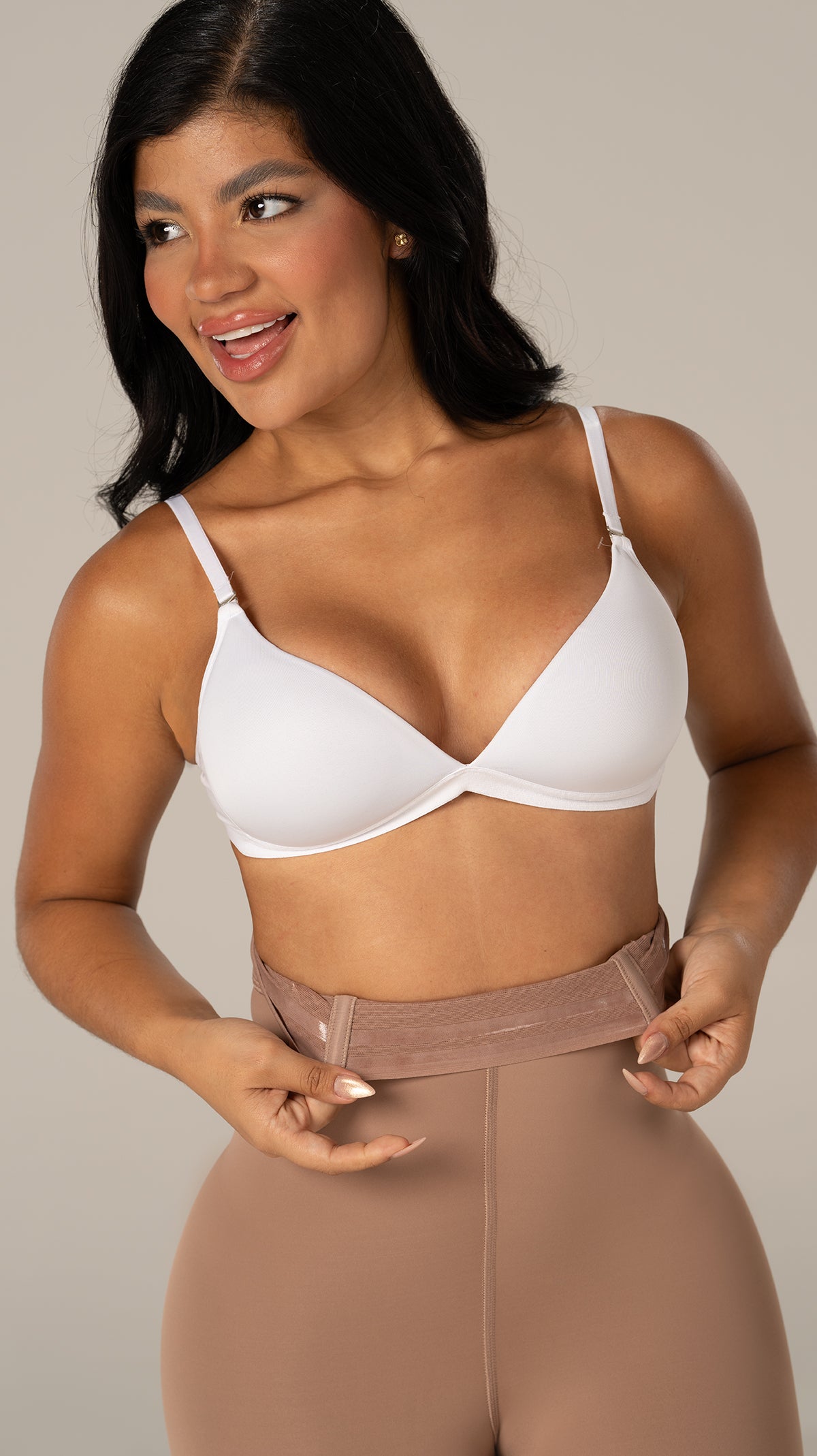 SXA-06313 Short pierna larga, talle alto, glúteos prehormados (Cocoa)