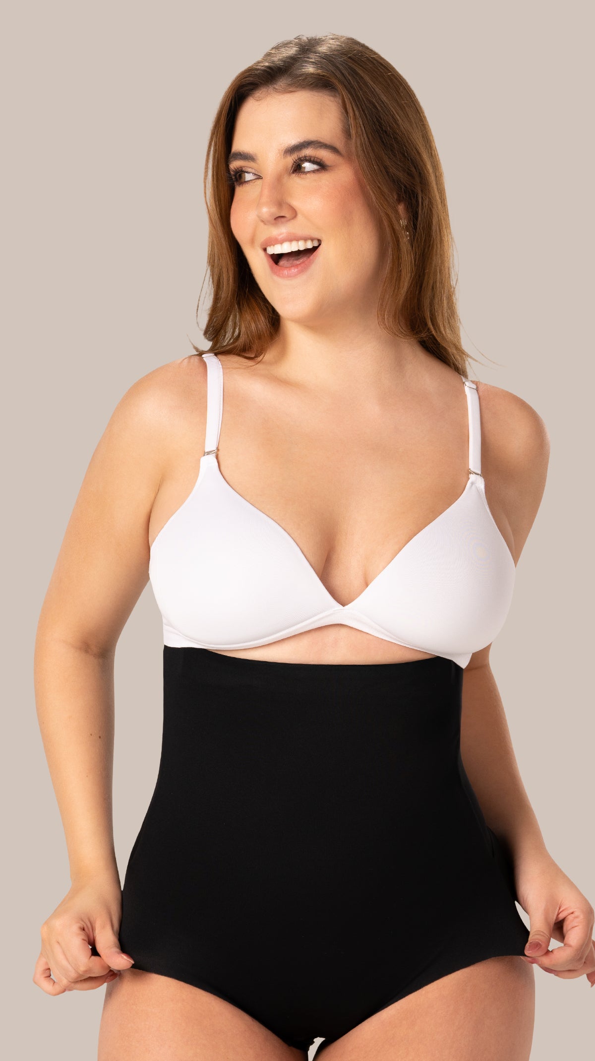 P-06336 Panty extra alto (Negro)